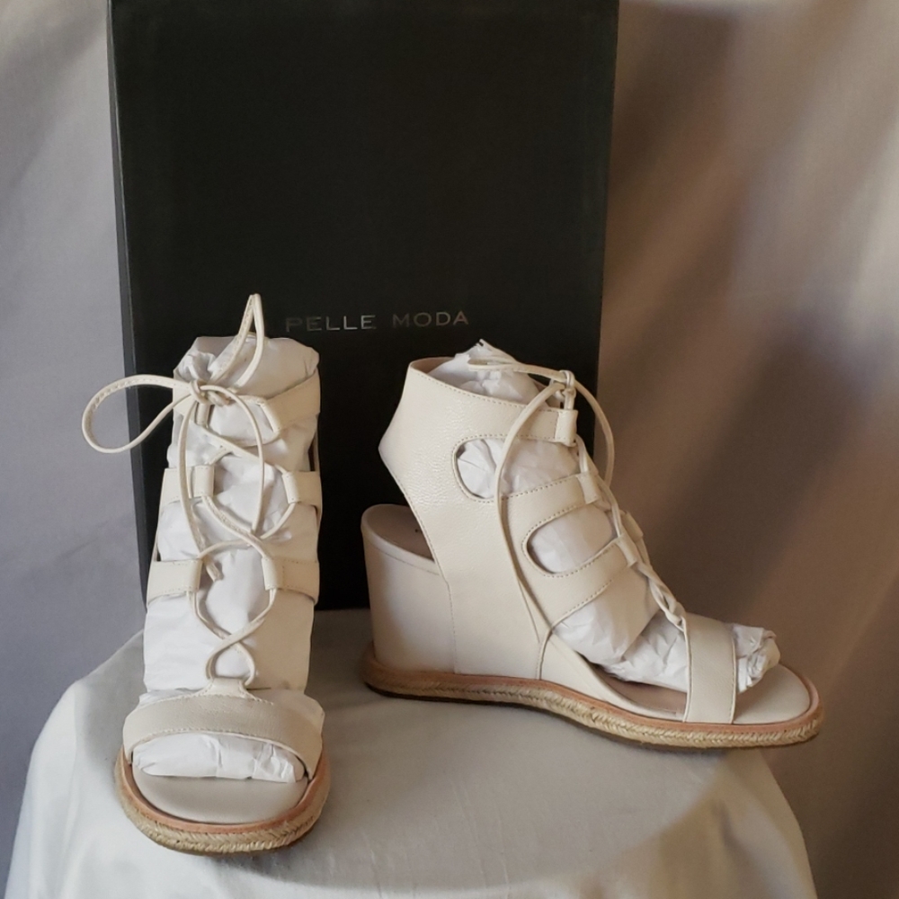New Pelle Moda Kyra Wedge White Espadrille Sandal